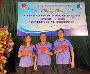 Chi đoàn Viện kiểm sát nhân dân quận Hai Bà Trưng  tham gia hiến máu tình nguyện